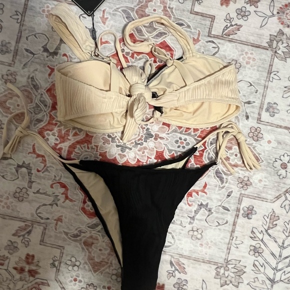 Bikini Set with tie in front. NWT - Picture 4 of 6